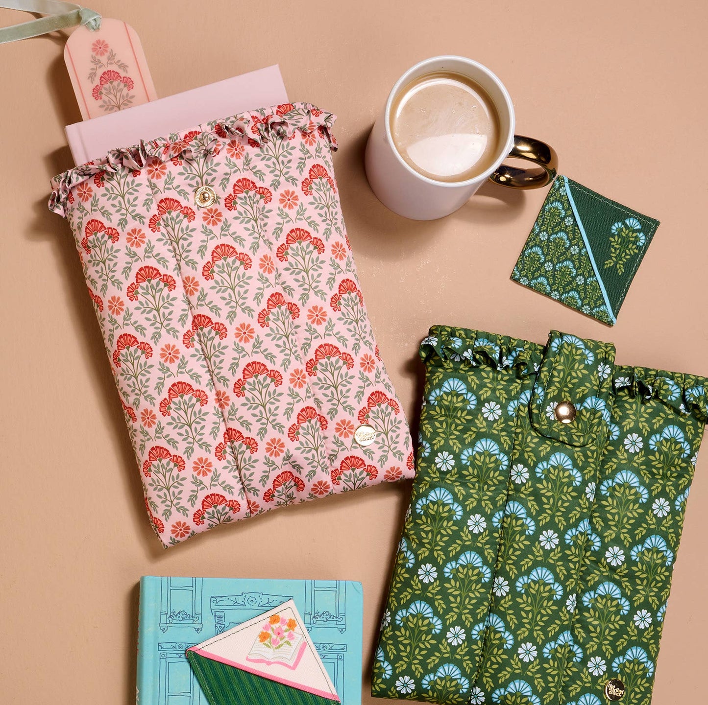 Corner Keeper Fabric Bookmark–Petals & Pages