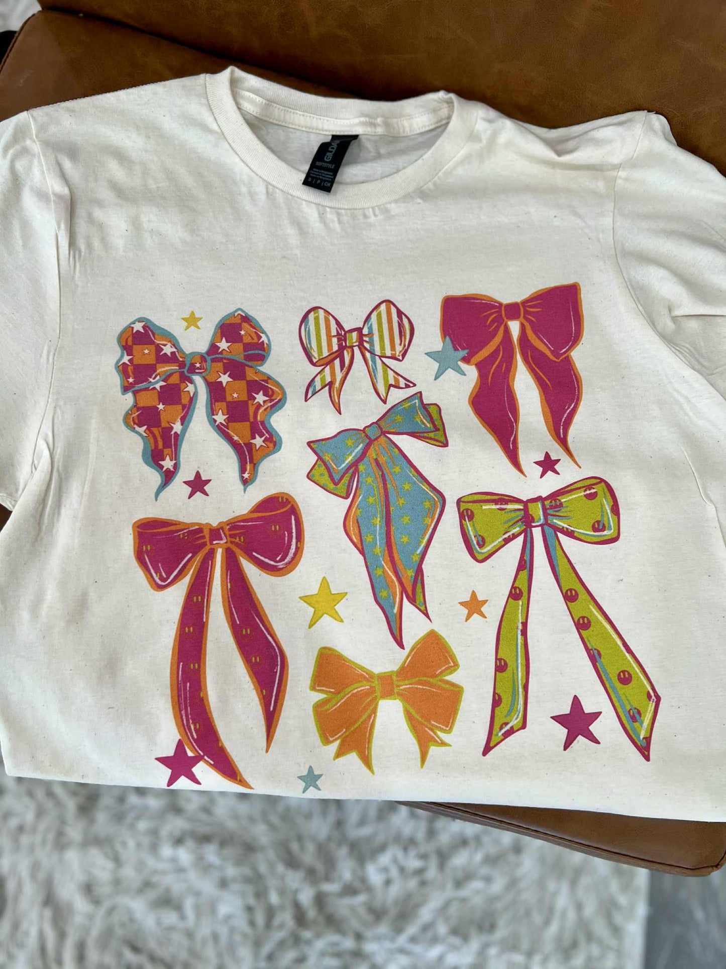 Neon Retro Bows T-shirt