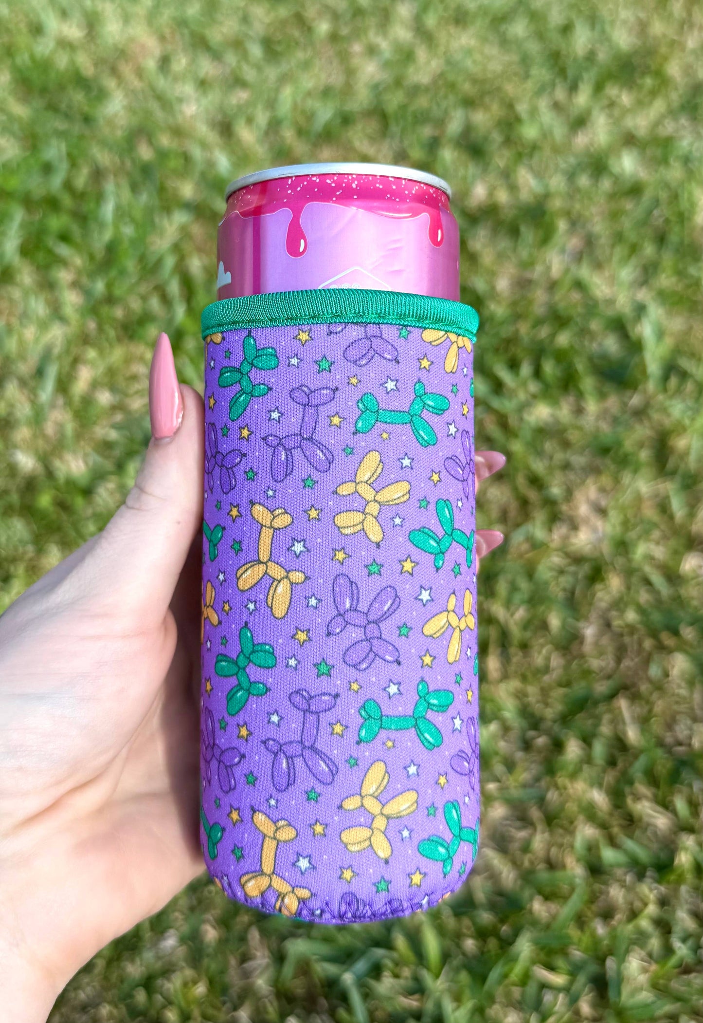 Mardi Gras Bead Dog Energy Drink/Beer Can Slim Cooler