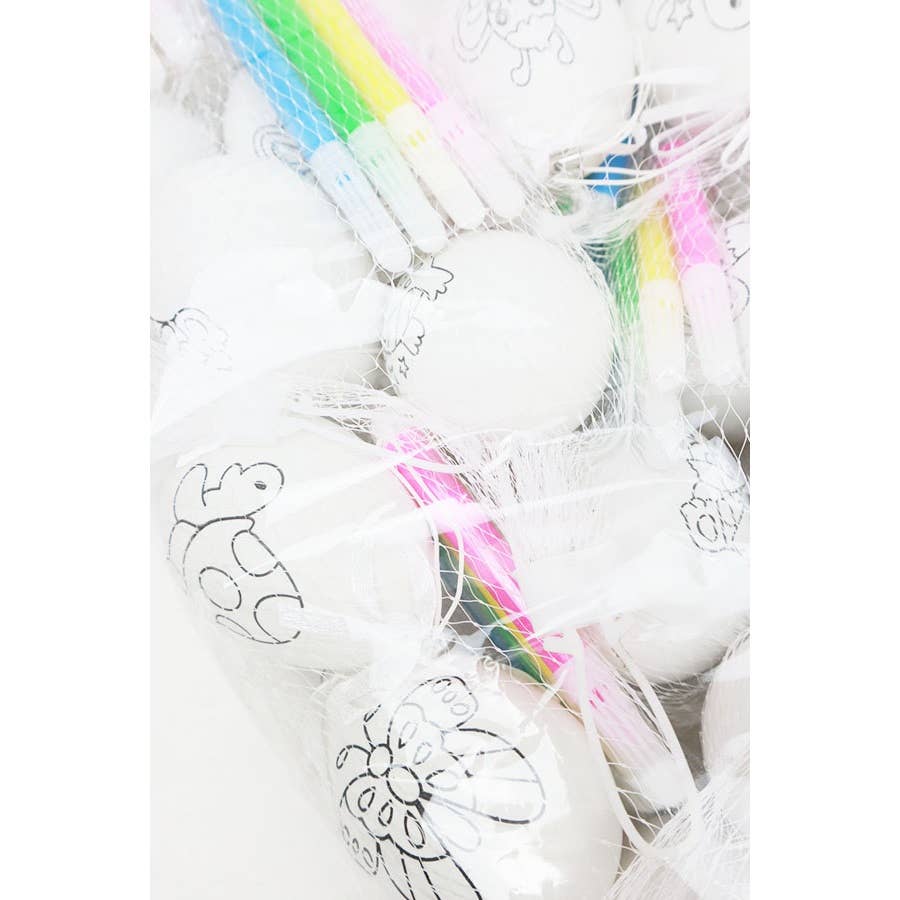 DIY White Easter Egg with Markers