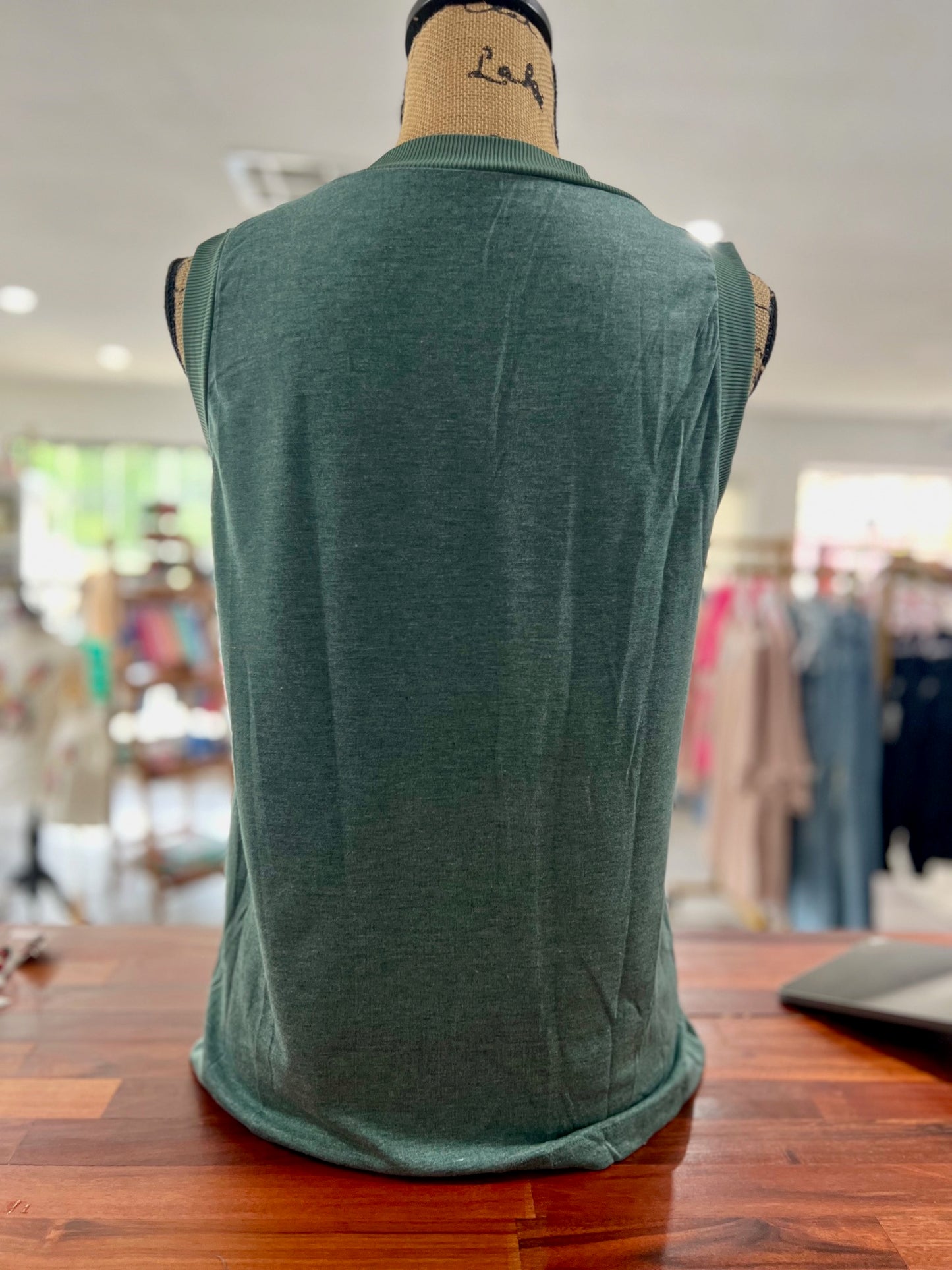 Contrast Trim V-Neck Loose Fit Tank Top | 4 Color options