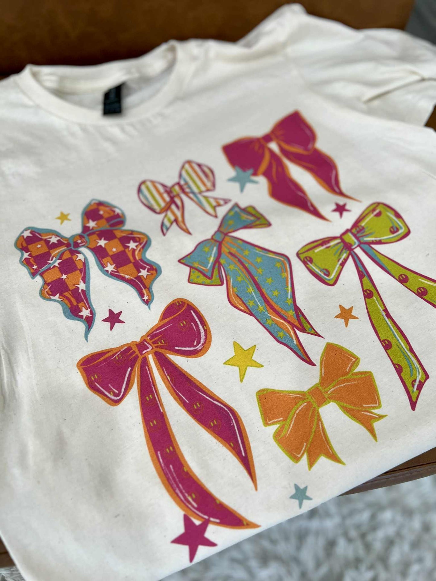 Neon Retro Bows T-shirt