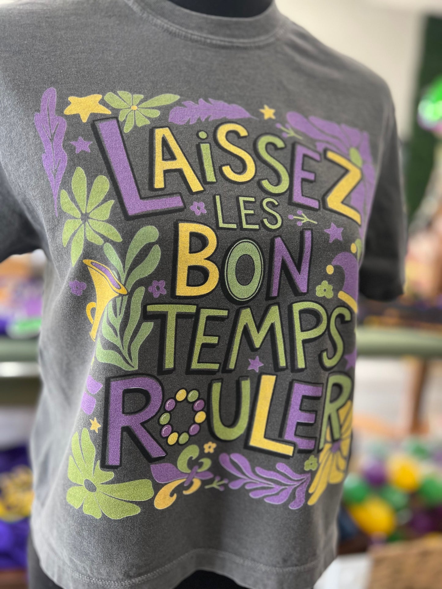 Mardi Gras Laissez Les Bon Temps Rouler CROP | Comfort Color