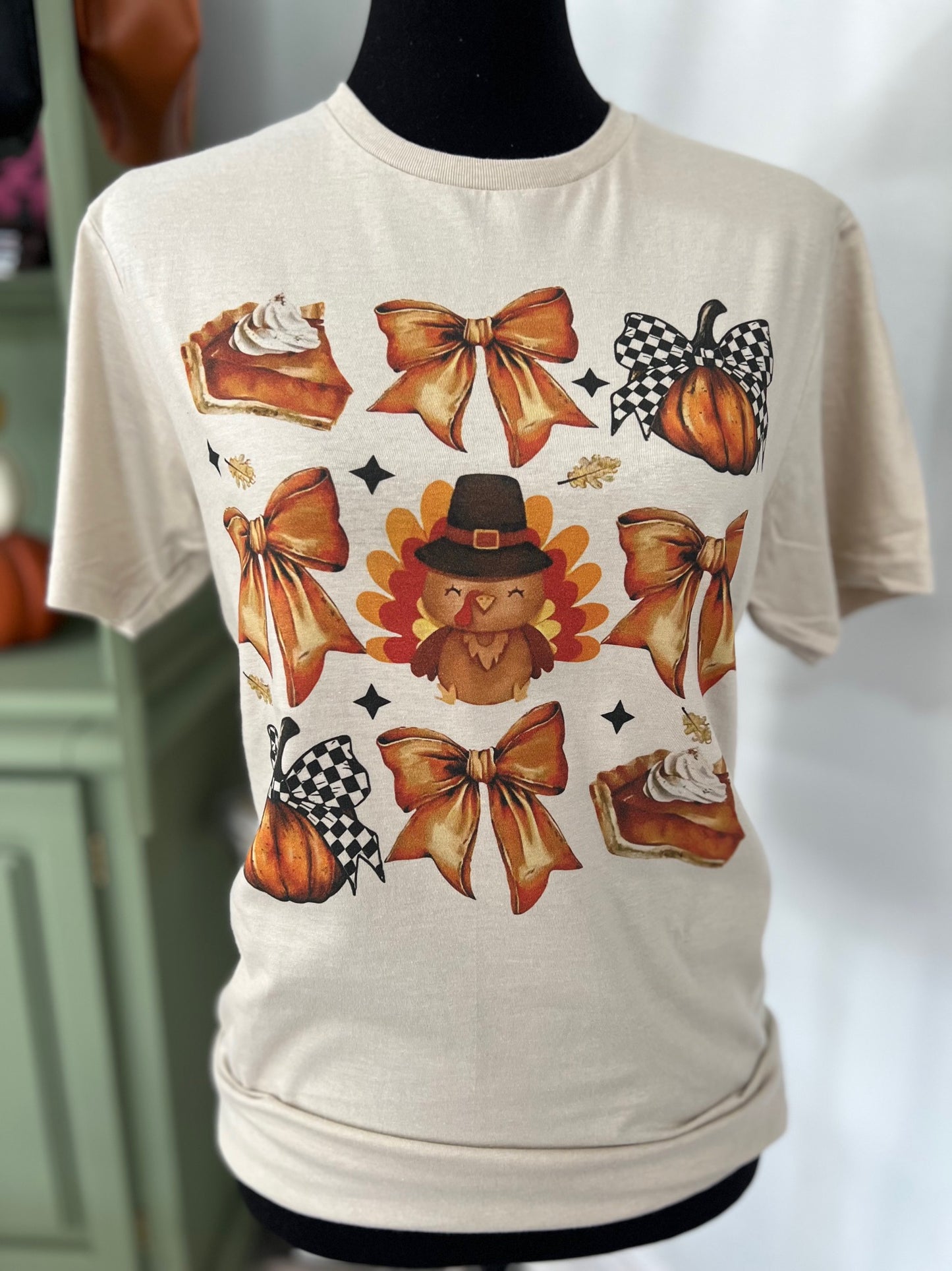 Turkey and Bows Thanksgiving T-shirt