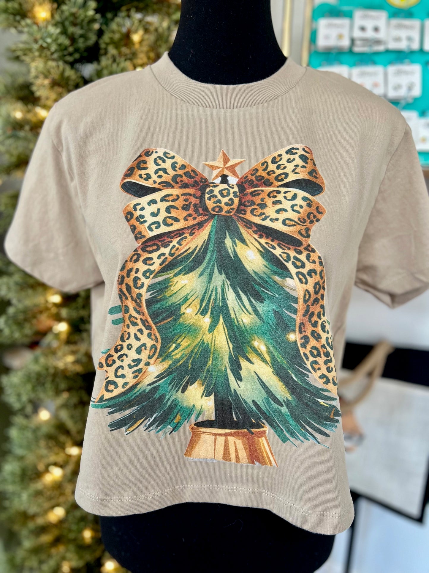 Leopard Bow Christmas tree Crop Tee